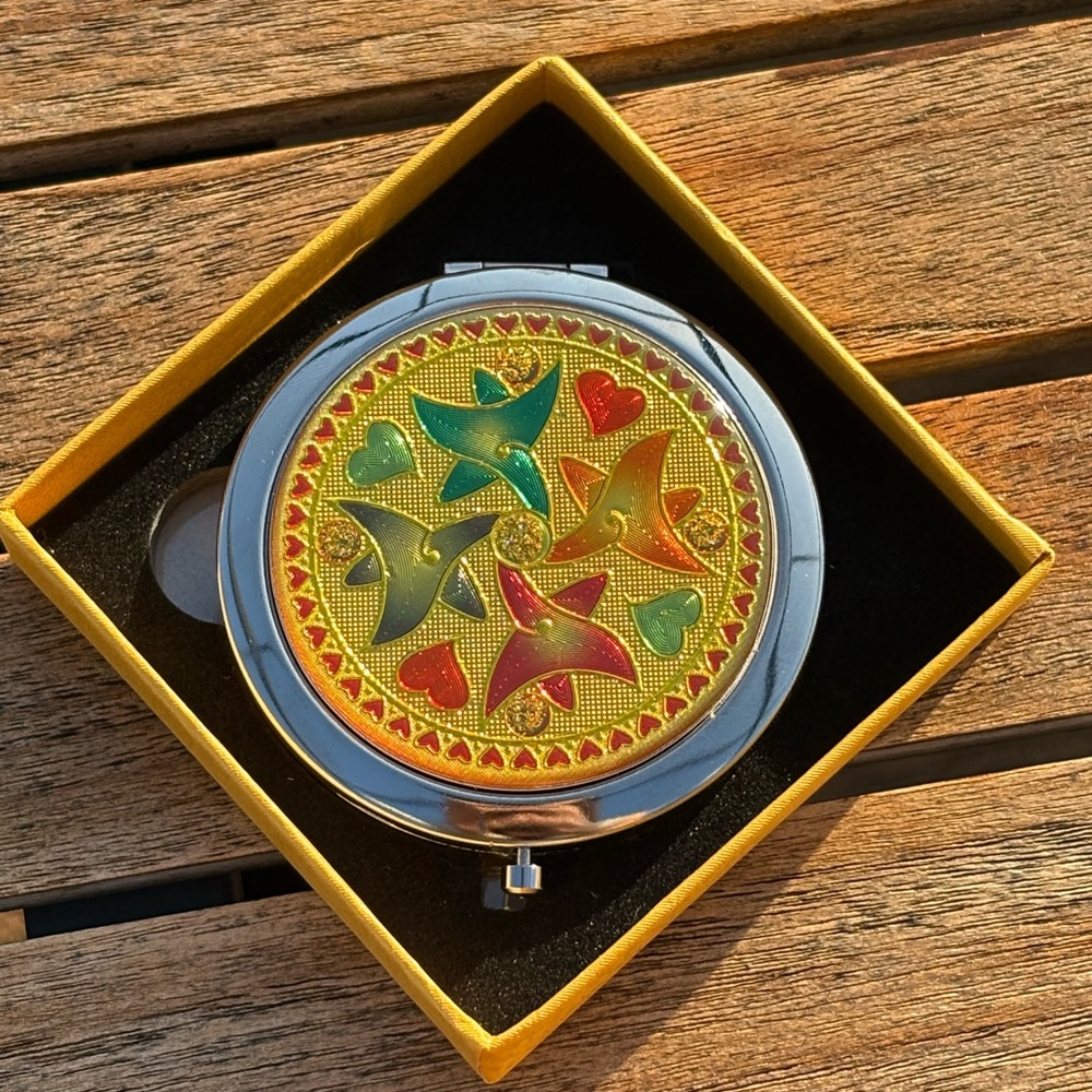 Gold Elephant Compact Mirror | From Thailand | Packaged in Box - Picture 5 of 5